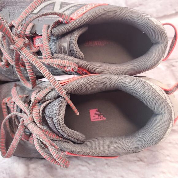 New Balance 410 v6 all terrain shoes sneakers women's size 7 grey - Picture 6 of 13